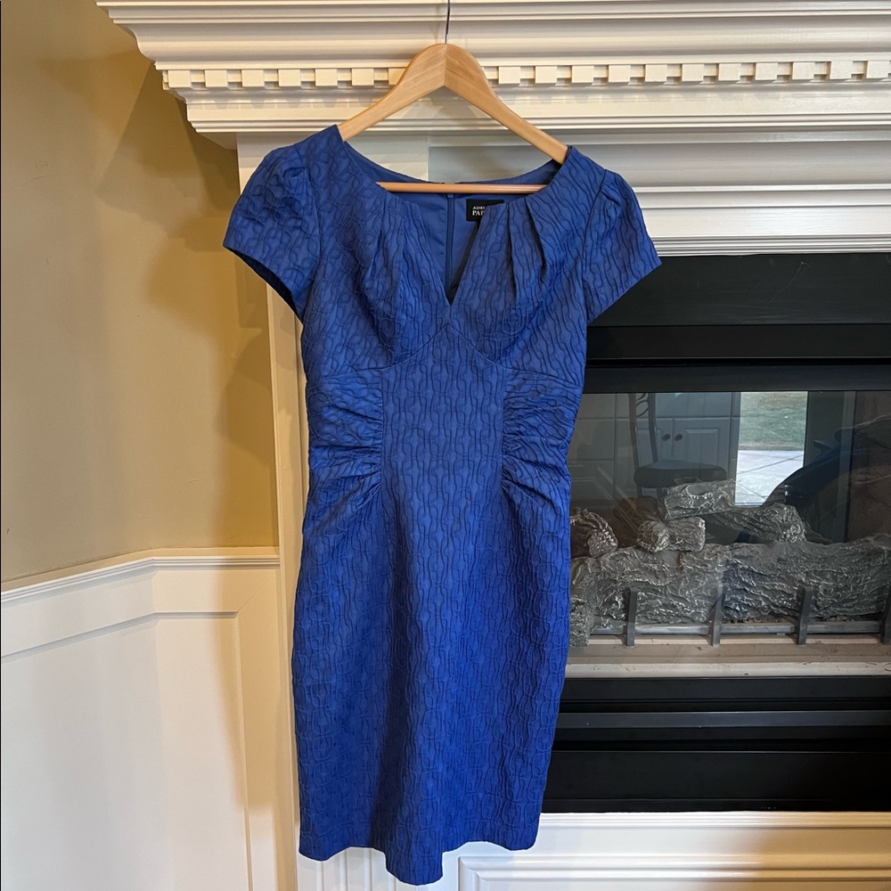 Fitted knee length Adrianna Papell